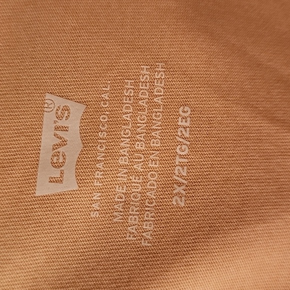 Levi's ladies tee - Picture 6 of 6